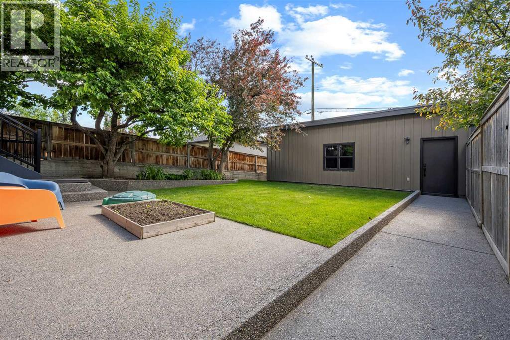 5024 21 Street SW - 47