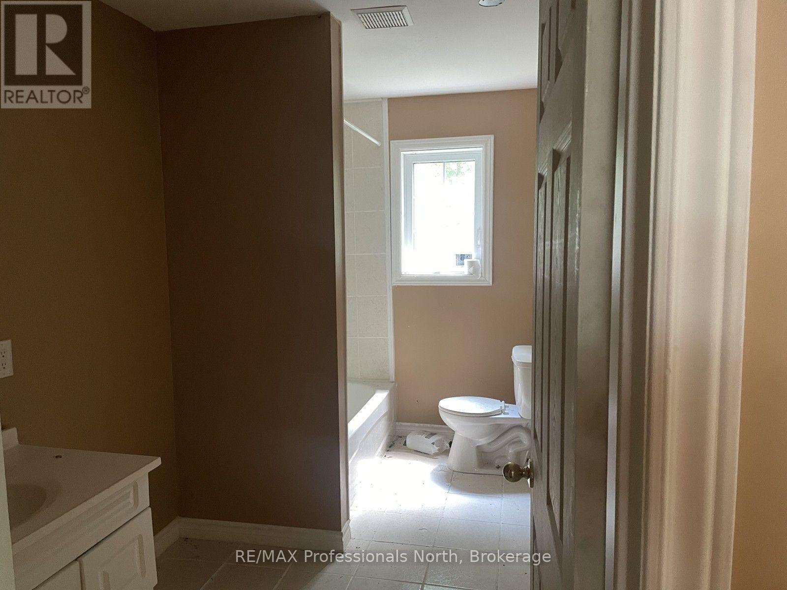 1170 BUSHWOLF LAKE ROAD - 11