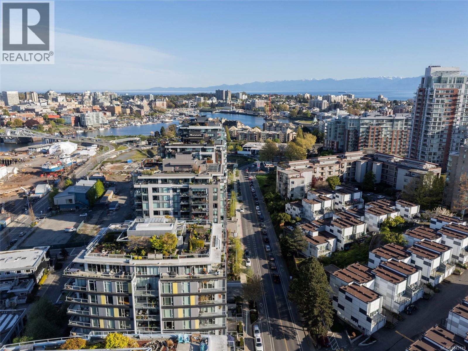 803 373 Tyee Road, Victoria