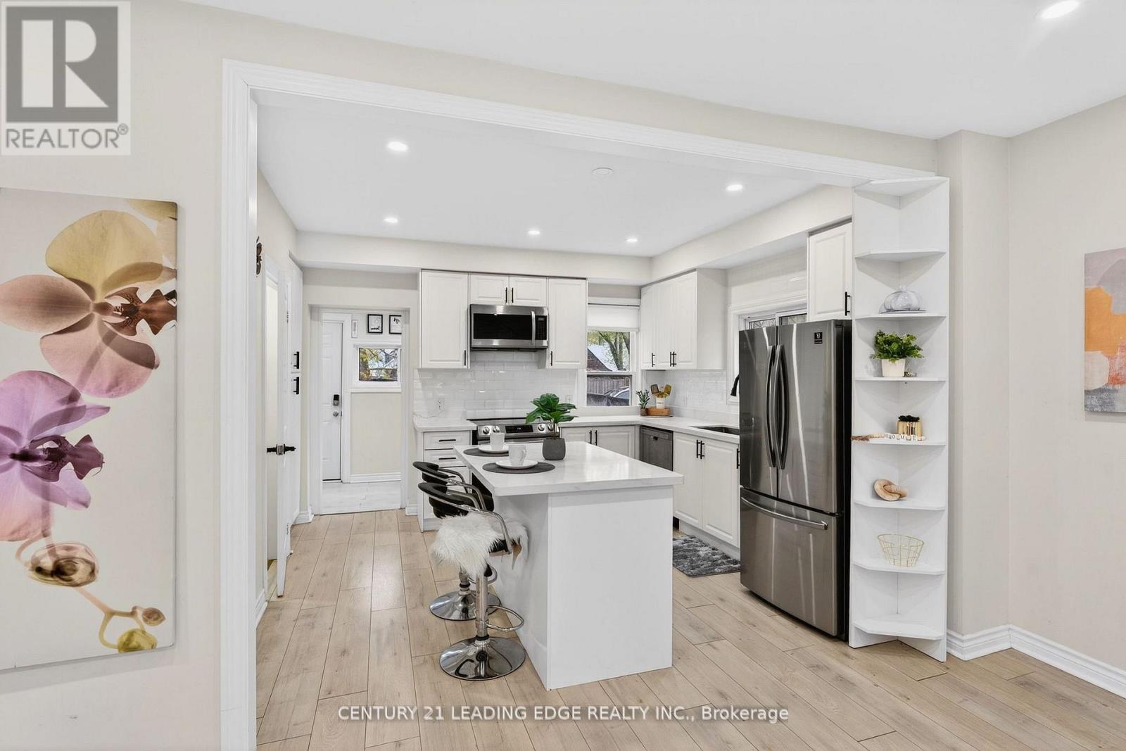 90 PARK ROAD S - 11