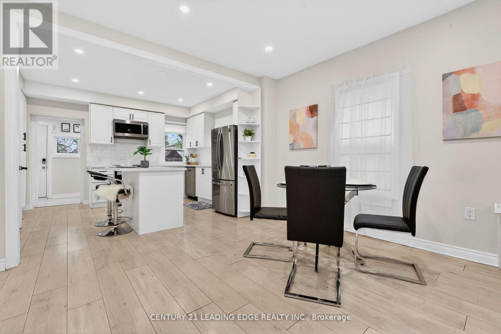 90 PARK ROAD S - 10