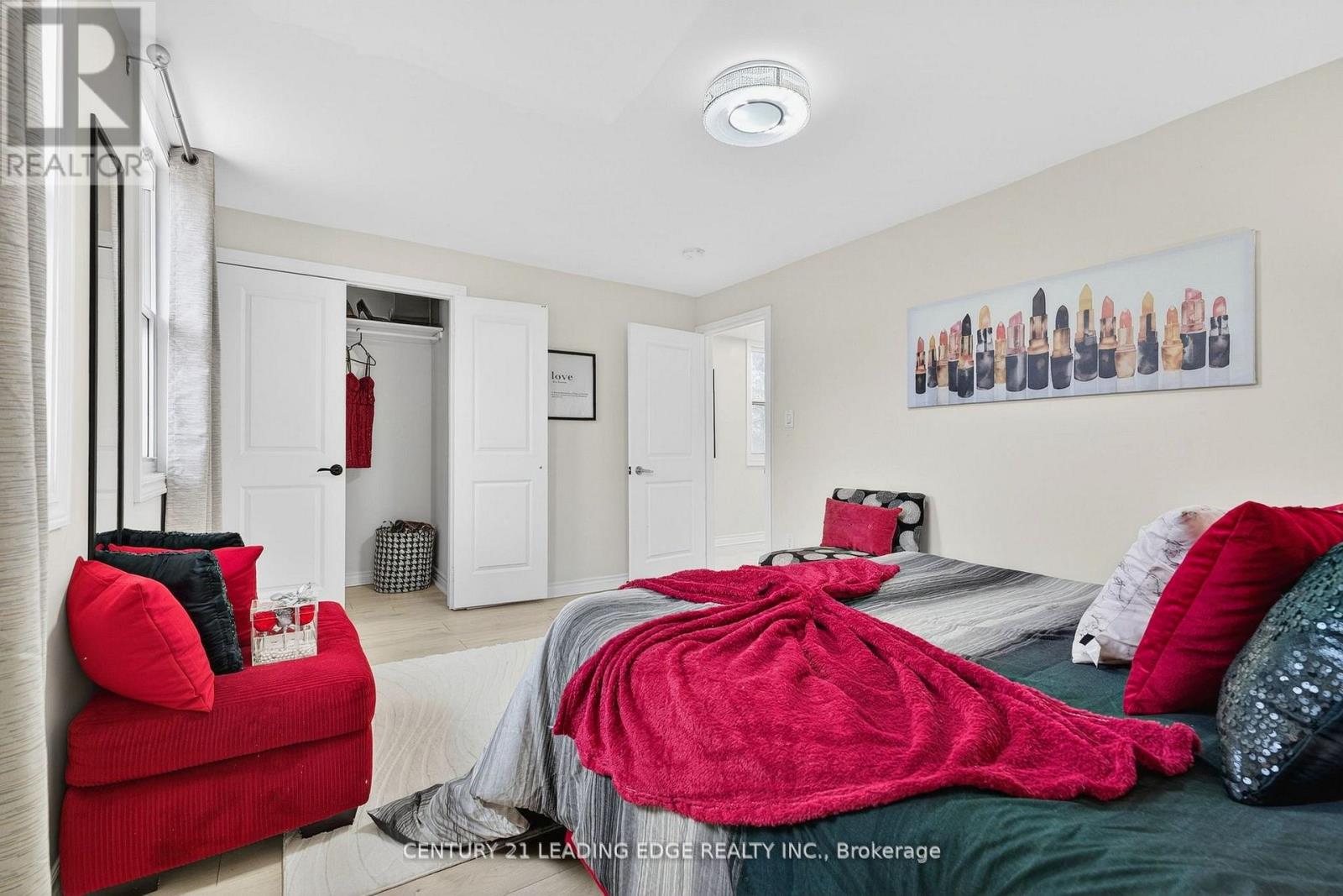 90 PARK ROAD S - 27