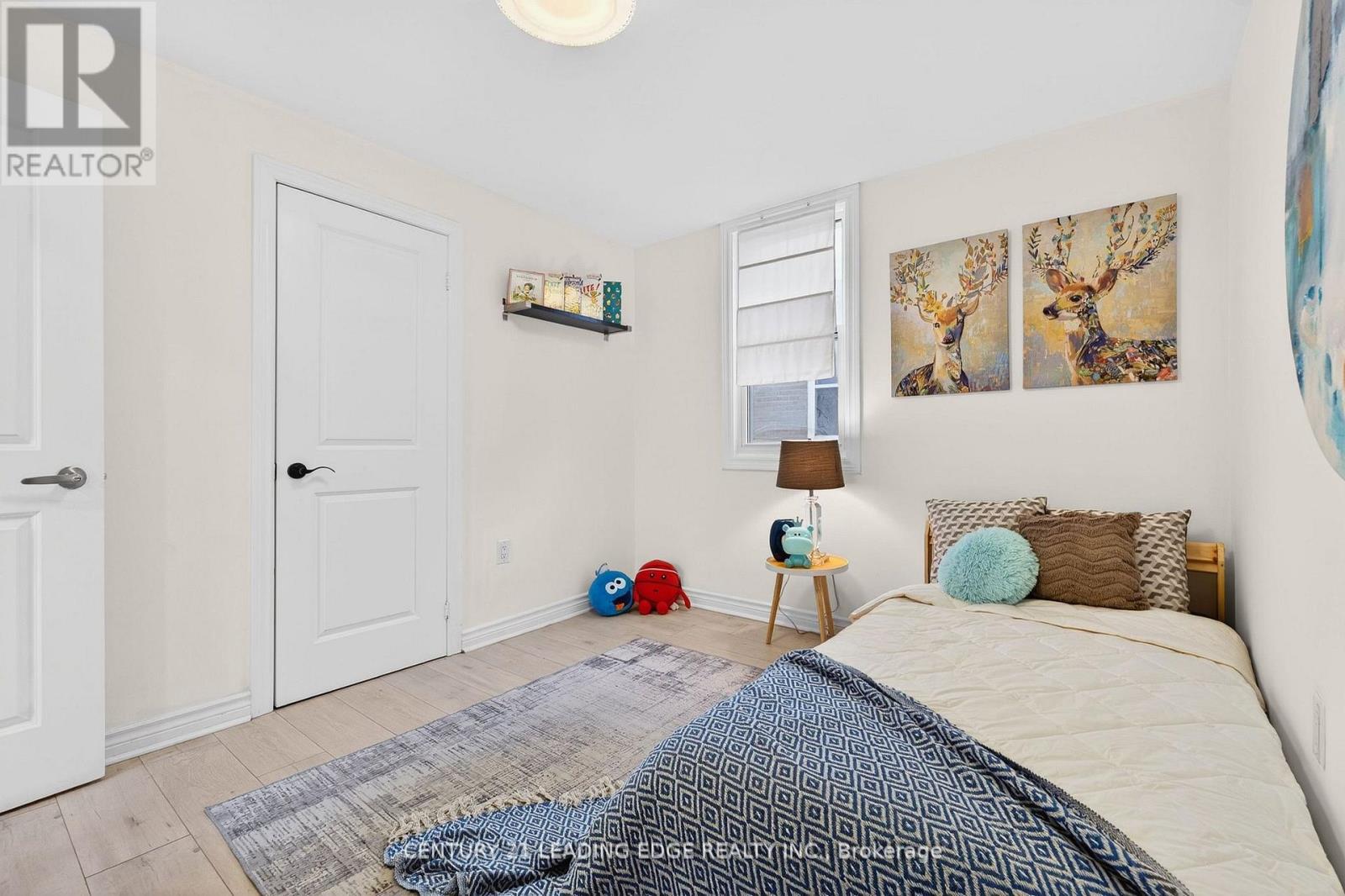 90 PARK ROAD S - 29
