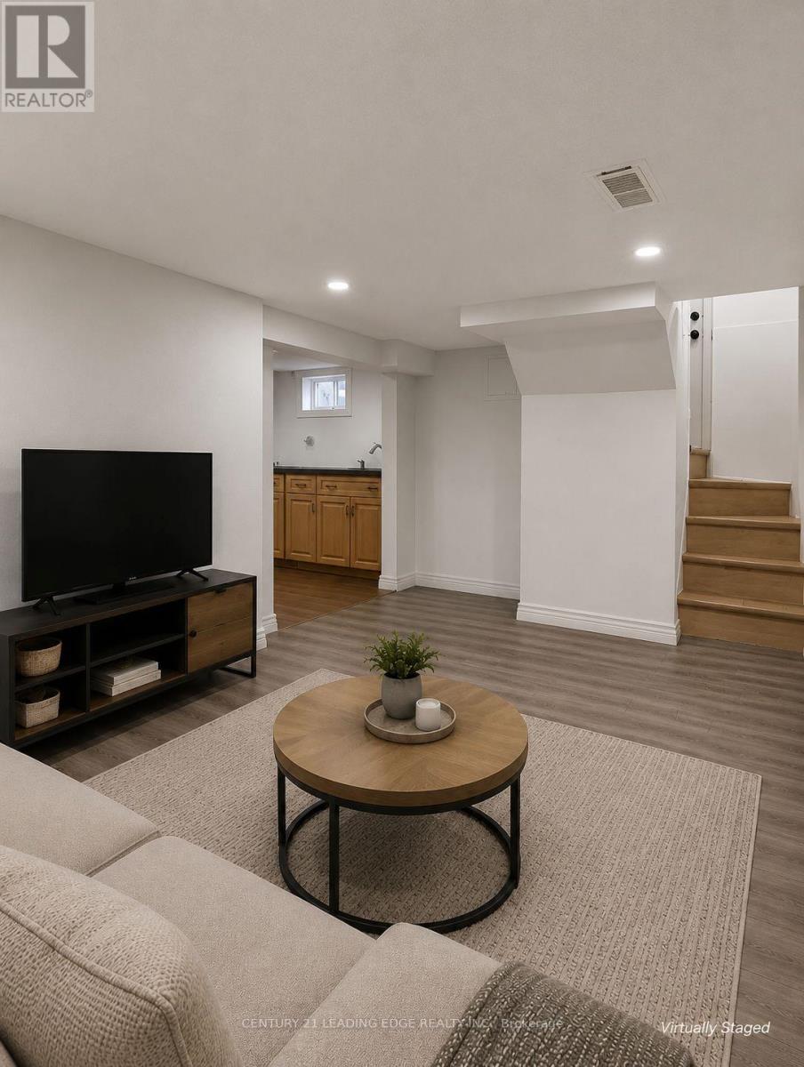 90 PARK ROAD S - 39