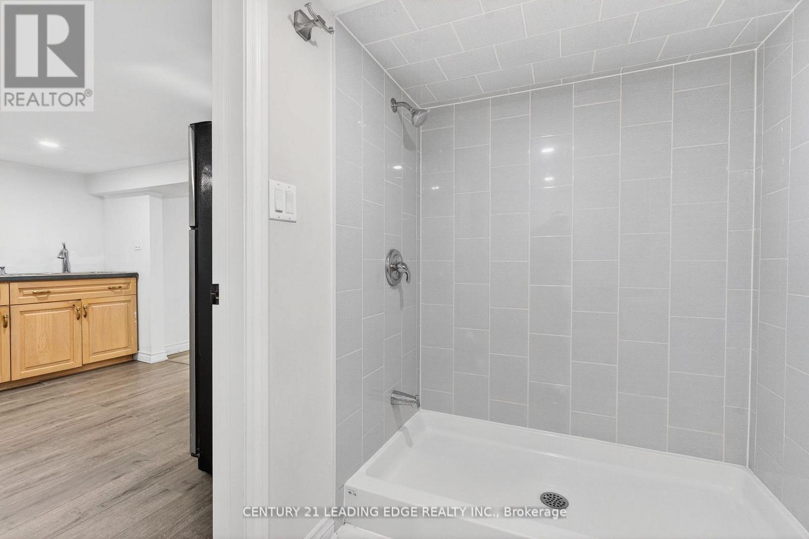 90 PARK ROAD S - 46
