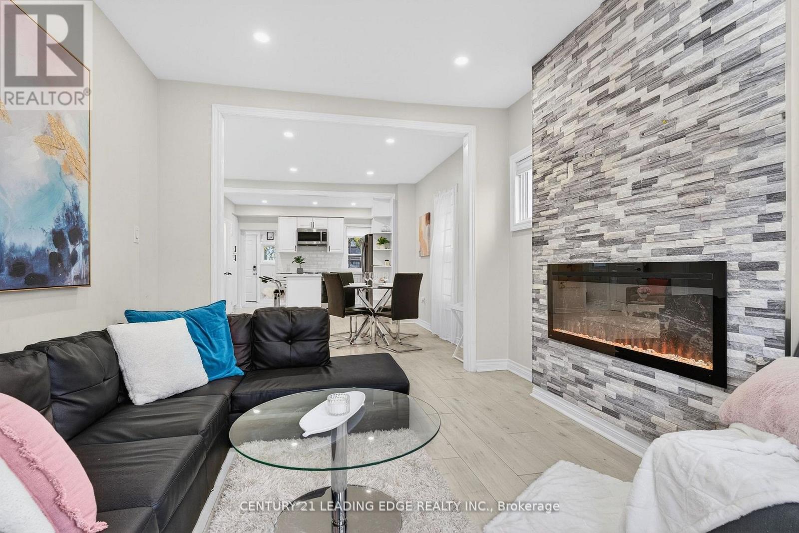 90 PARK ROAD S - 20