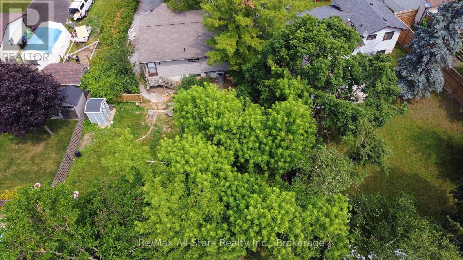 1886 CROFTDALE CRESCENT - 27