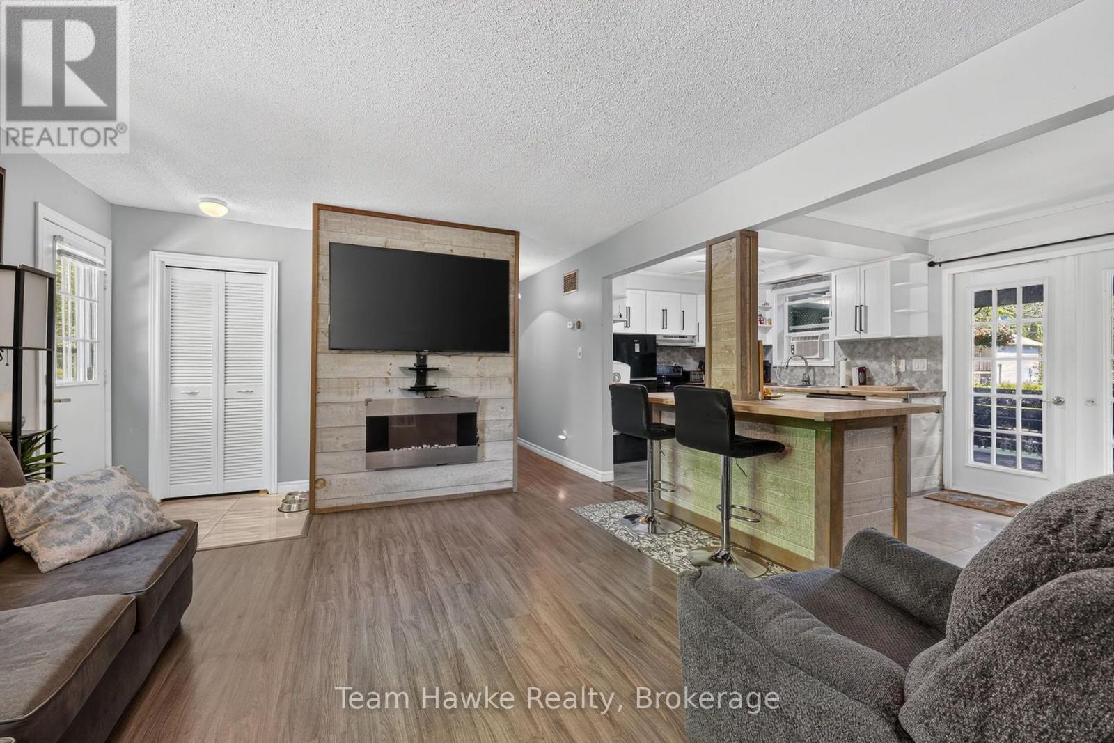 37 BELLEHUMEUR ROAD - 11