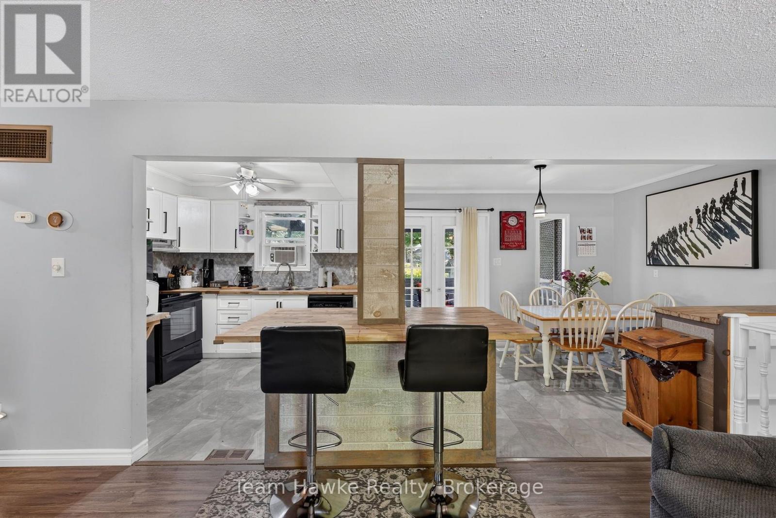 37 BELLEHUMEUR ROAD - 12