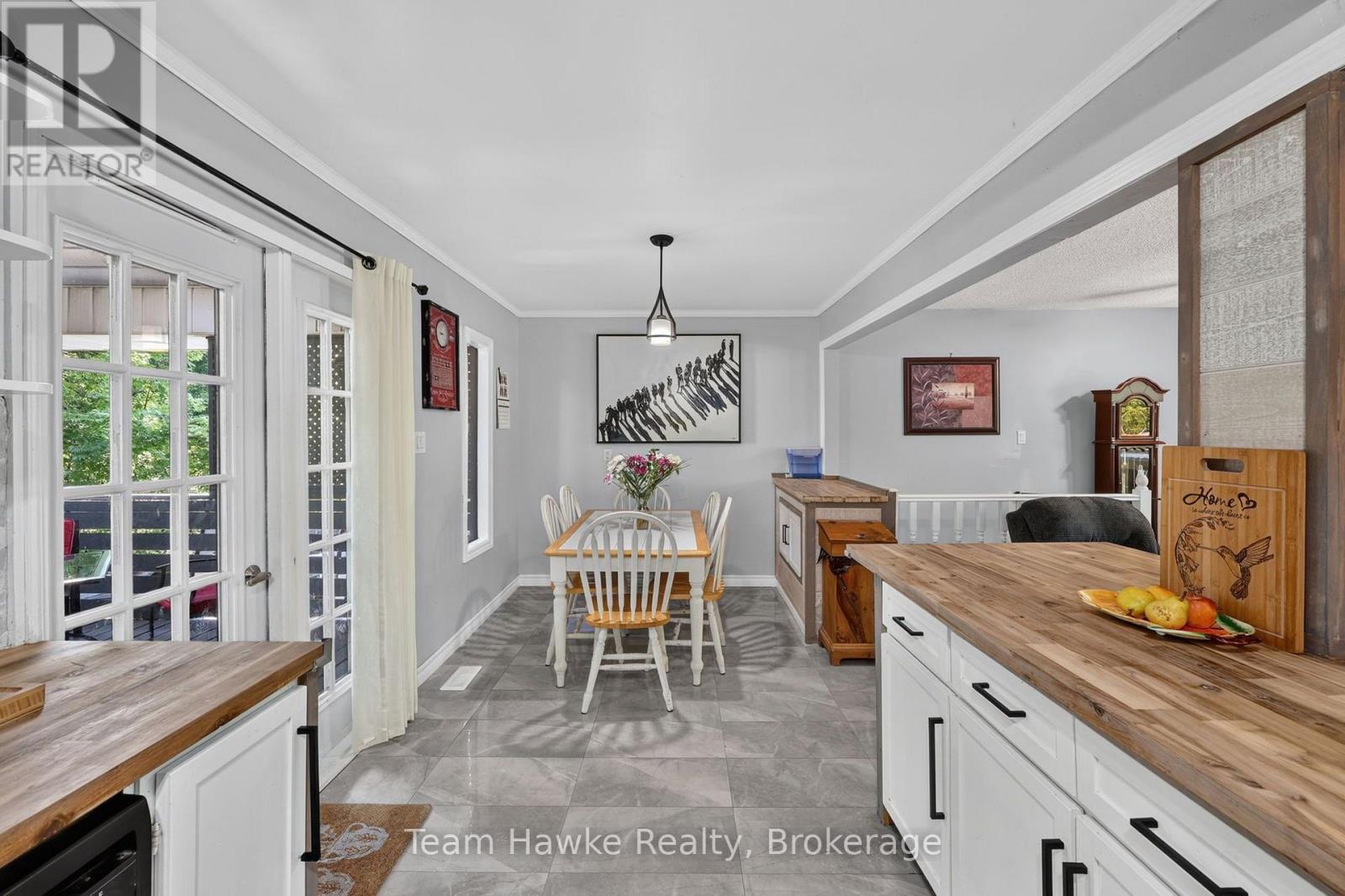 37 BELLEHUMEUR ROAD - 17