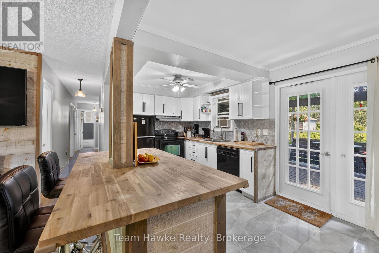 37 BELLEHUMEUR ROAD - 21