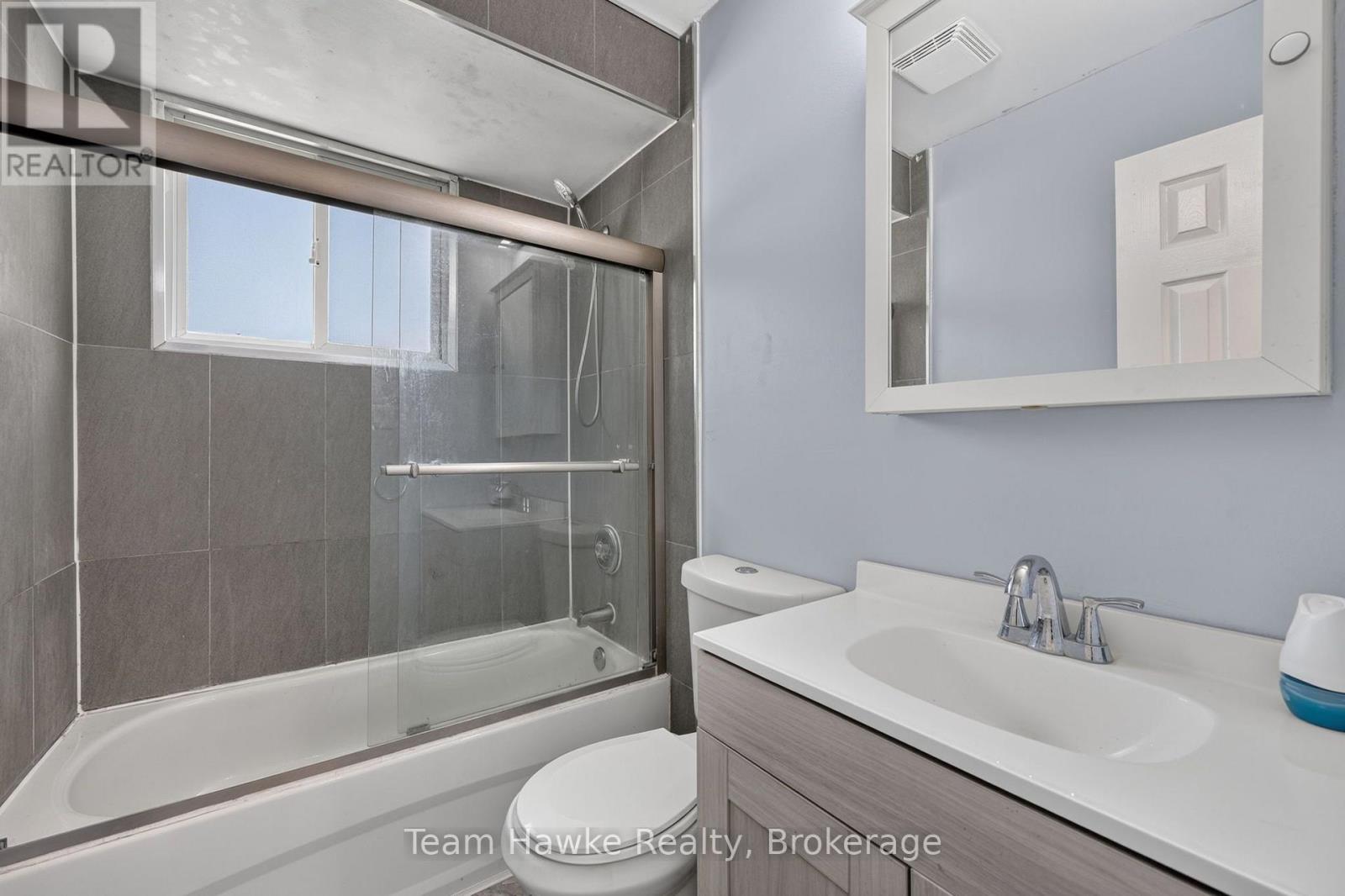37 BELLEHUMEUR ROAD - 26