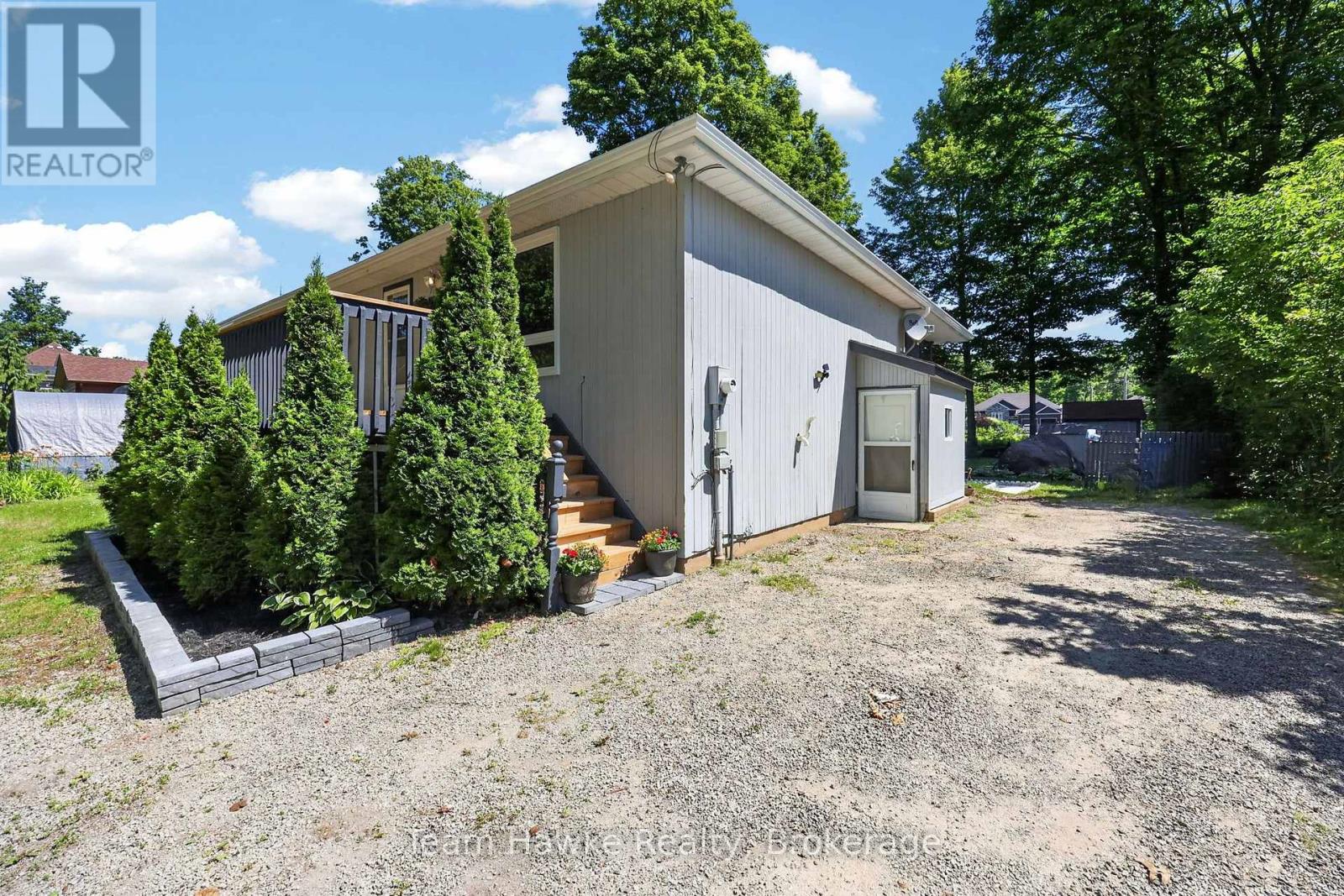 37 BELLEHUMEUR ROAD - 6