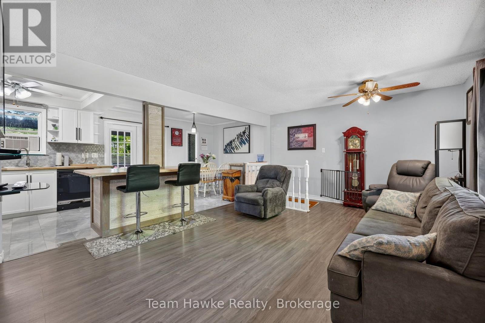 37 BELLEHUMEUR ROAD - 9