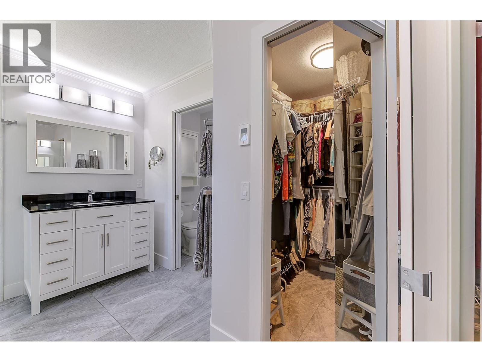 326 650 Lexington Drive, Kelowna