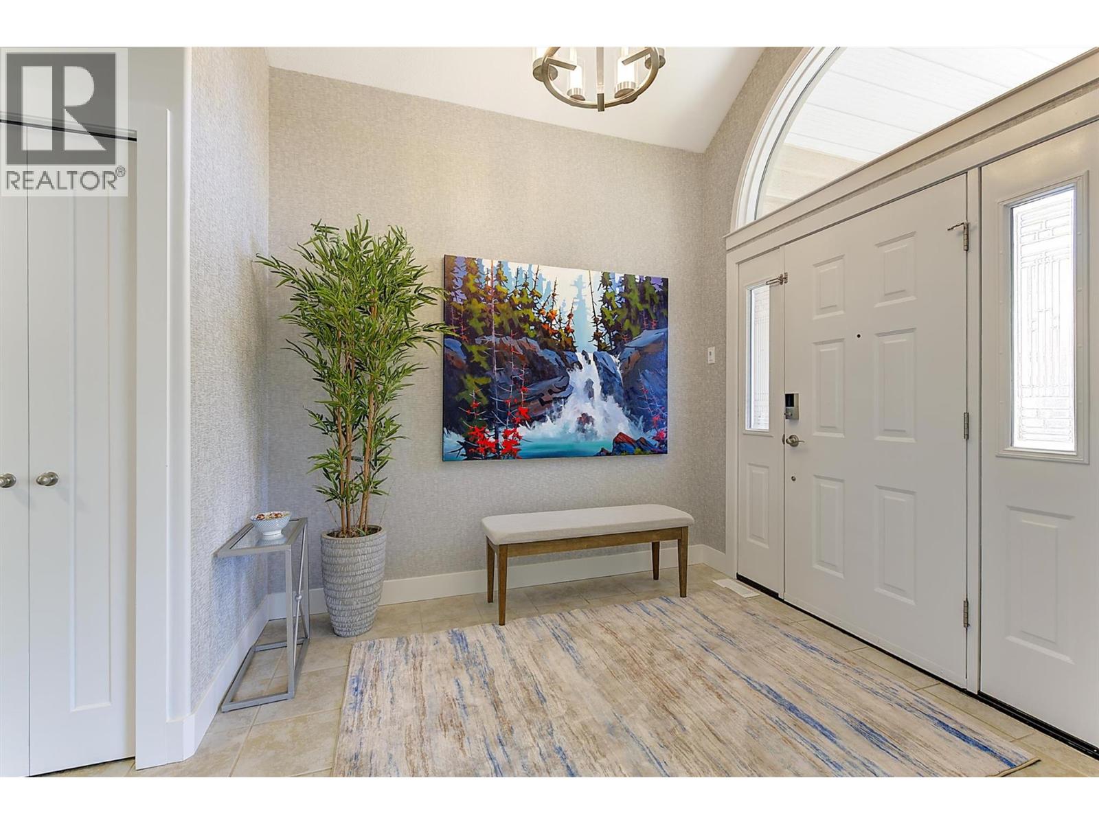 326 650 Lexington Drive, Kelowna