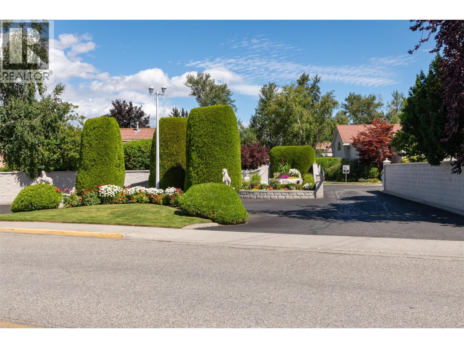 326 650 Lexington Drive, Kelowna