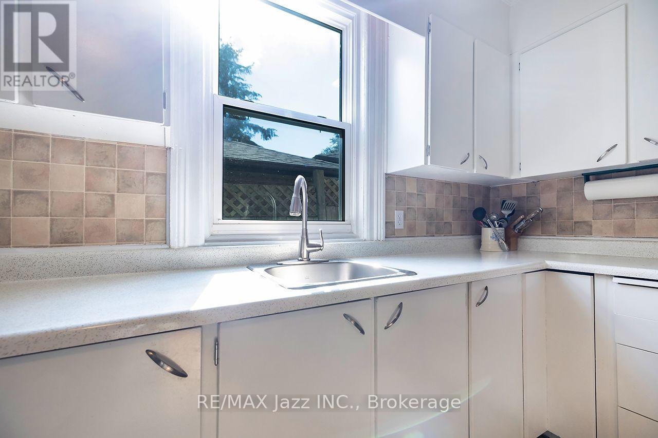 132 KING STREET - 13