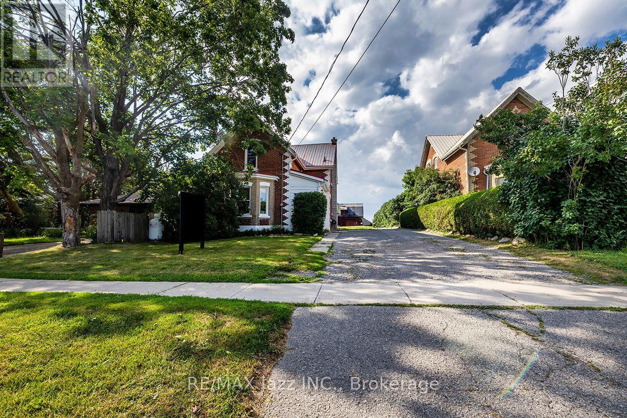 132 KING STREET - 2