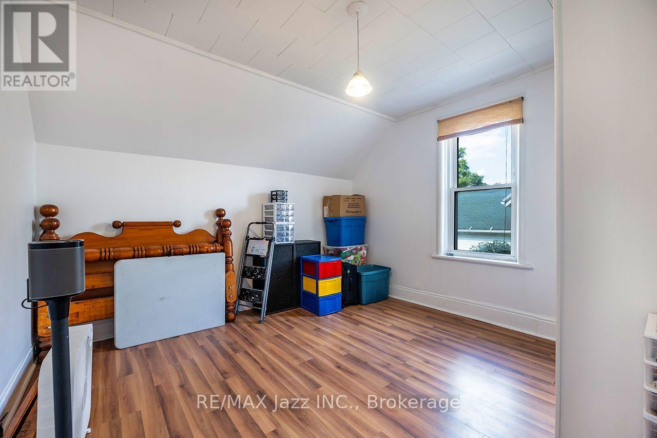 132 KING STREET - 28