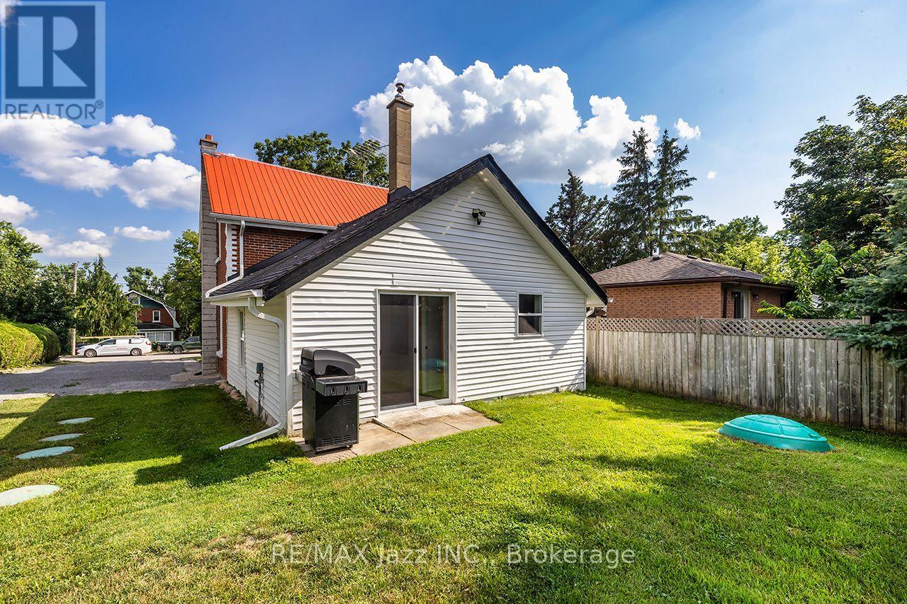 132 KING STREET - 36