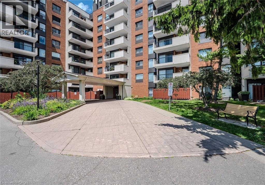#PH2 260 SHELDON Avenue N - Image 49