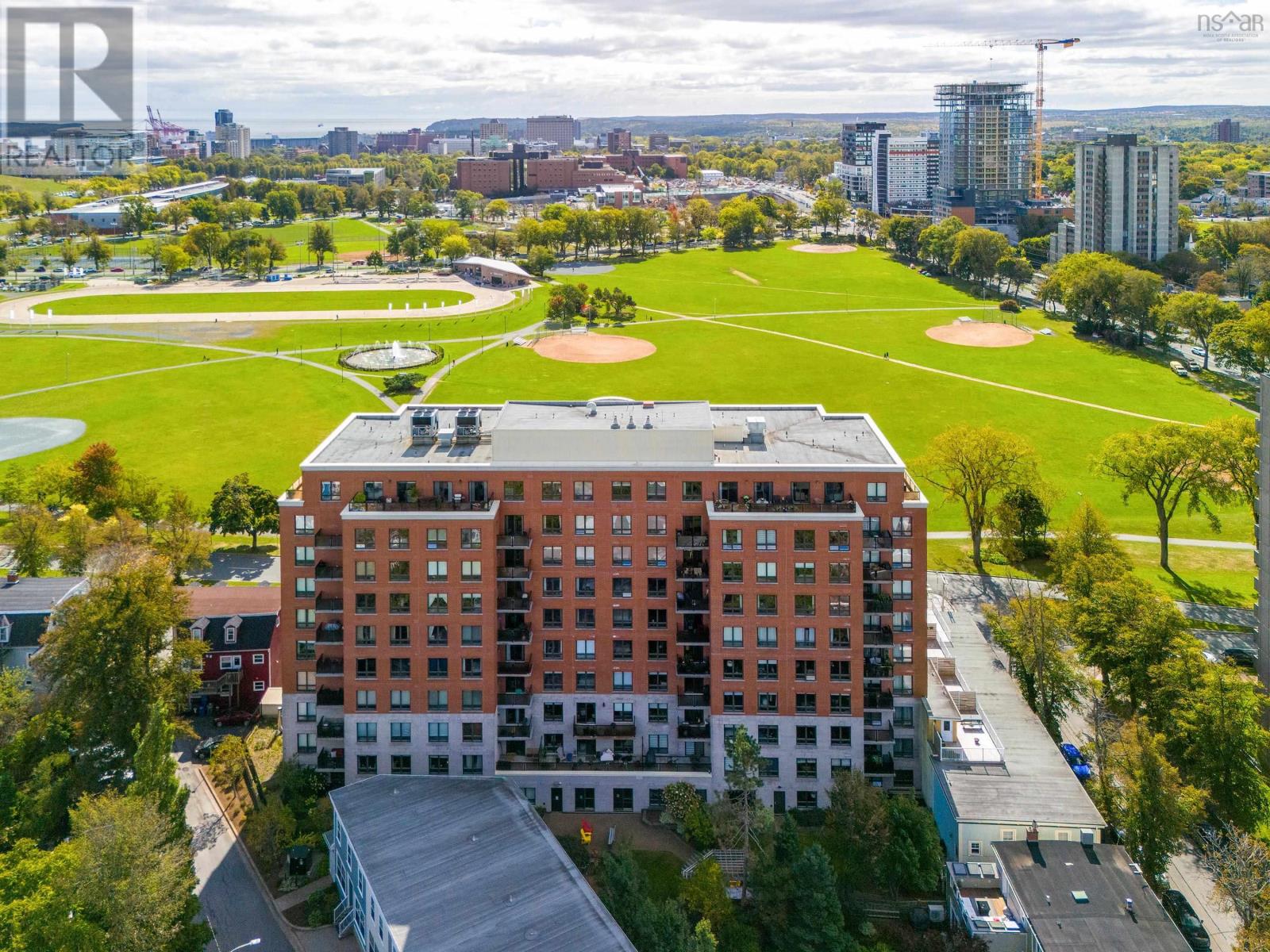 #207 5839 Cunard Street - 38