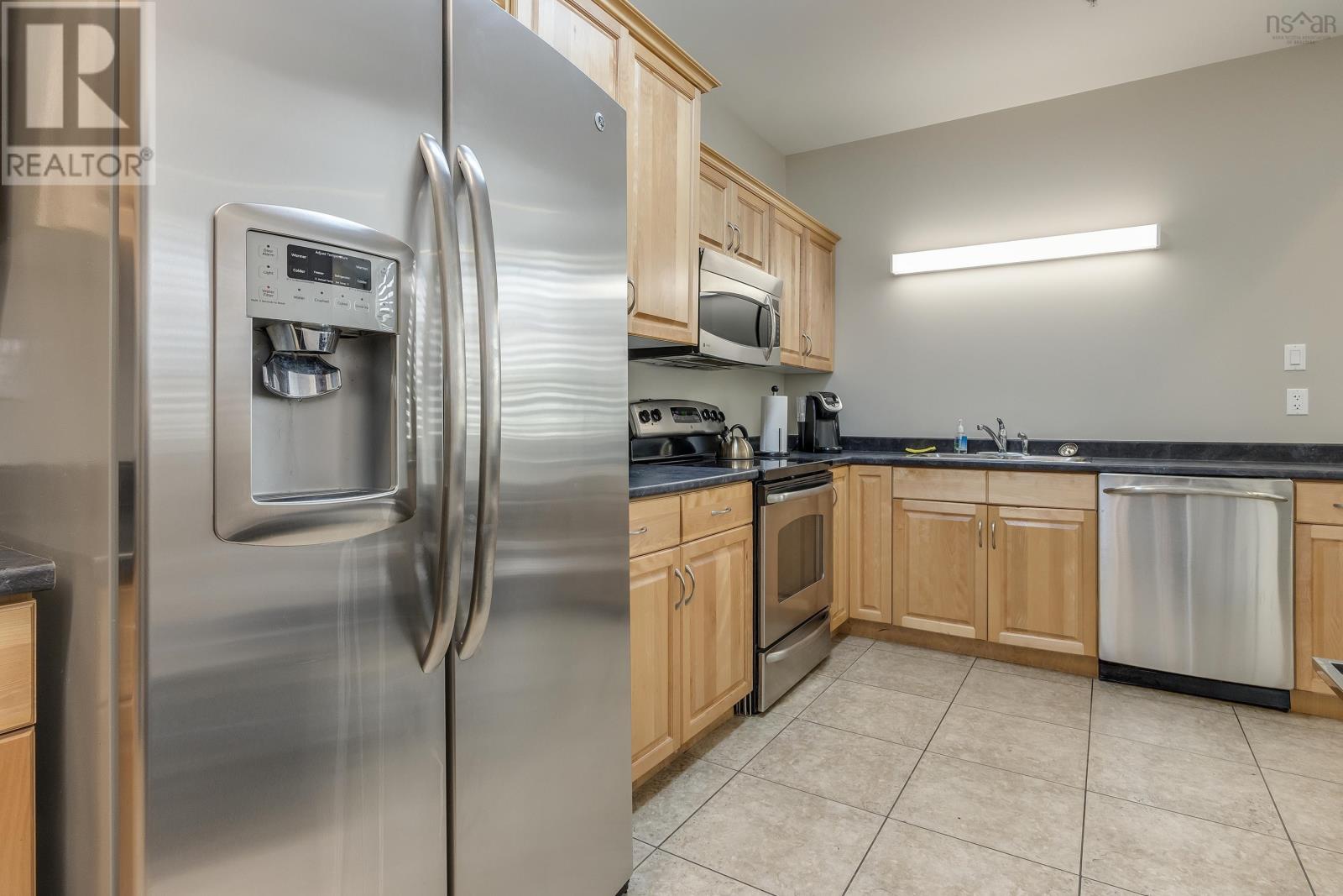 #207 5839 Cunard Street - 33