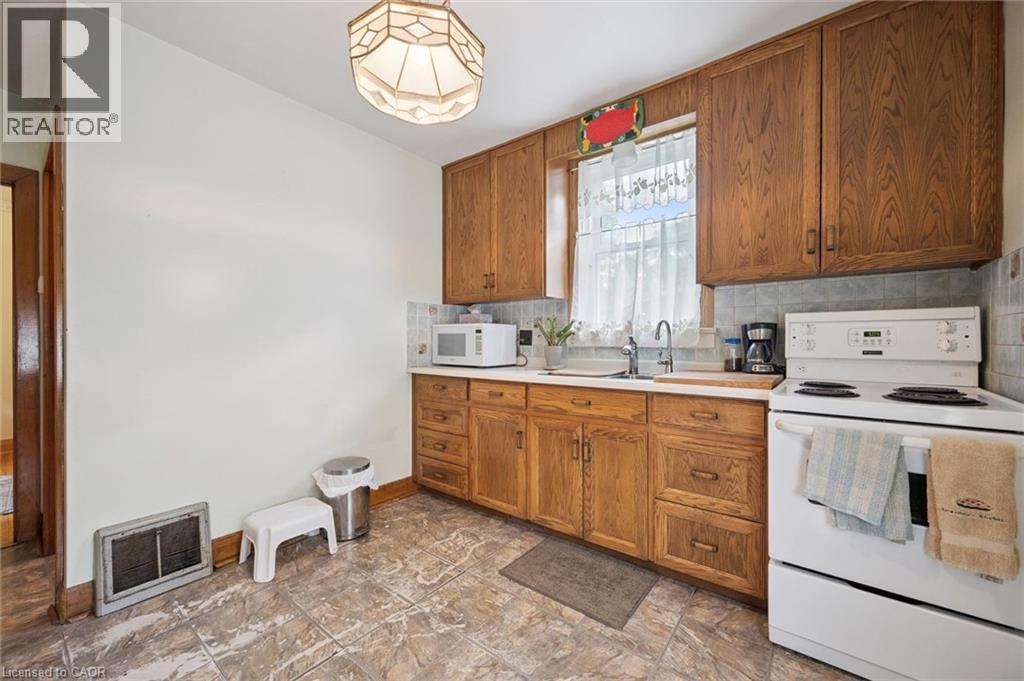 75 ARNOLD Street - 10