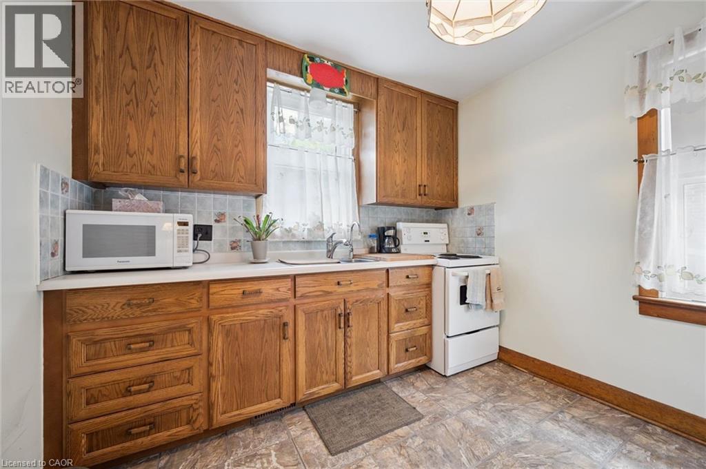 75 ARNOLD Street - 9