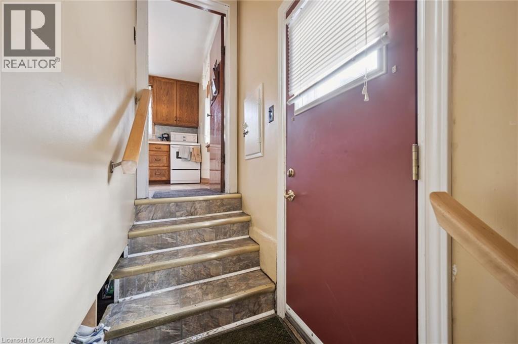 75 ARNOLD Street - 23