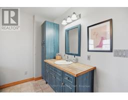 3159 Nauvoo Road, Brooke Alvinston, ON N0N1A0 Photo 16