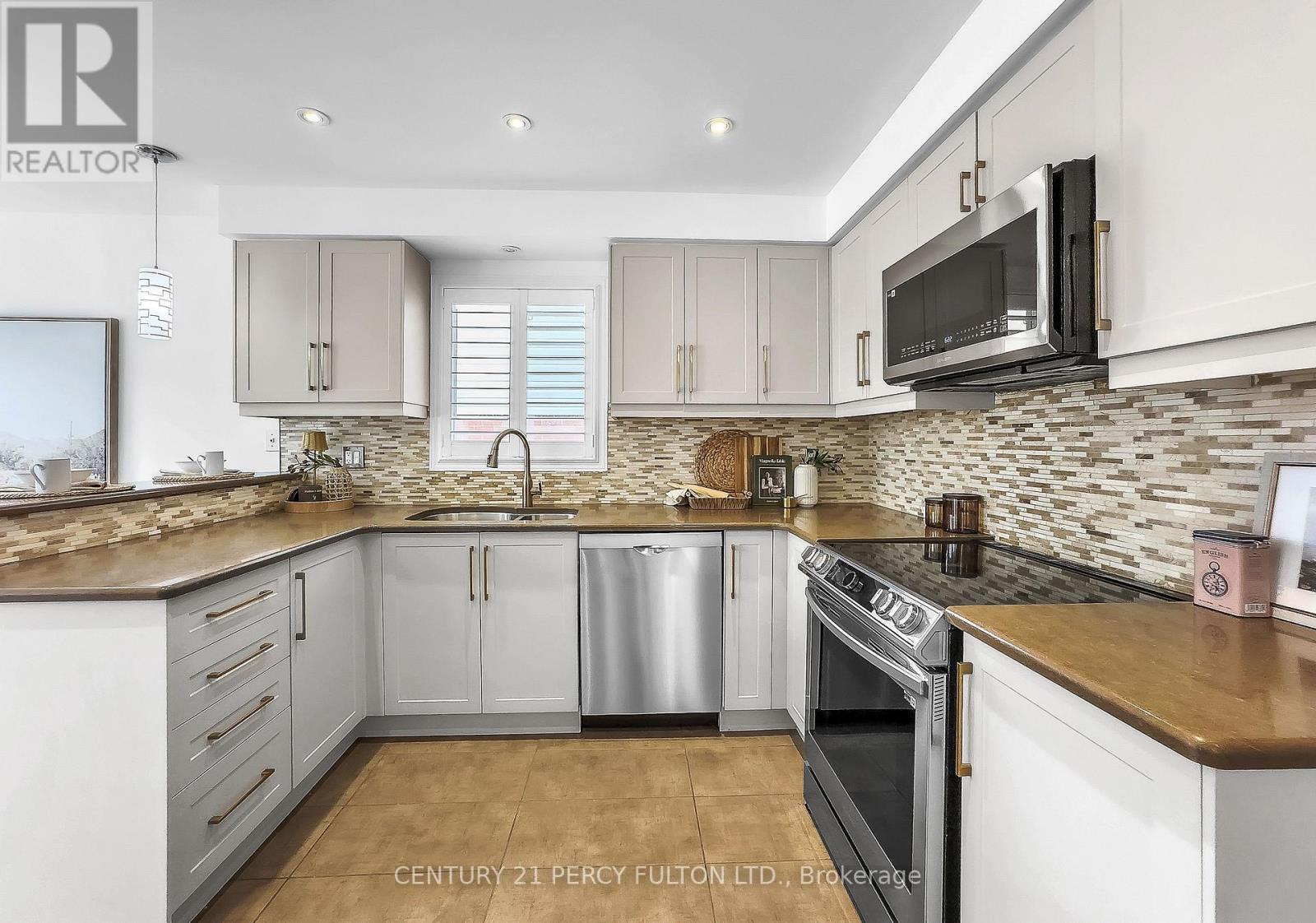 40 SOUTHWELL AVENUE - Image 16