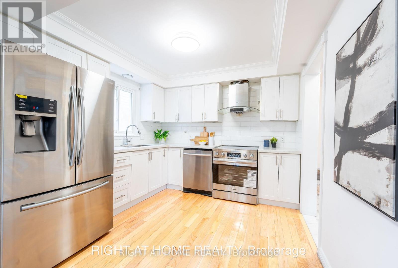 160 OVERBANK DRIVE - 10