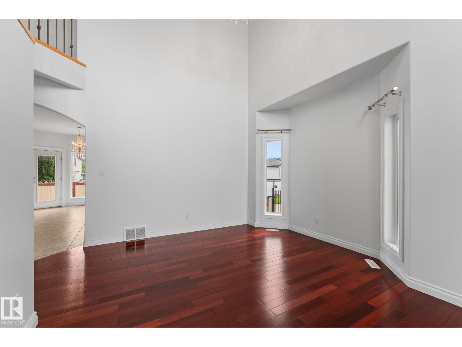 16115 134 ST NW - 12