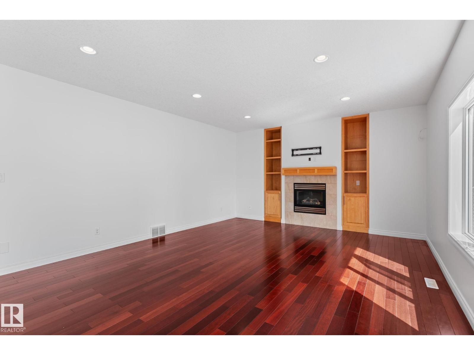 16115 134 ST NW - 23