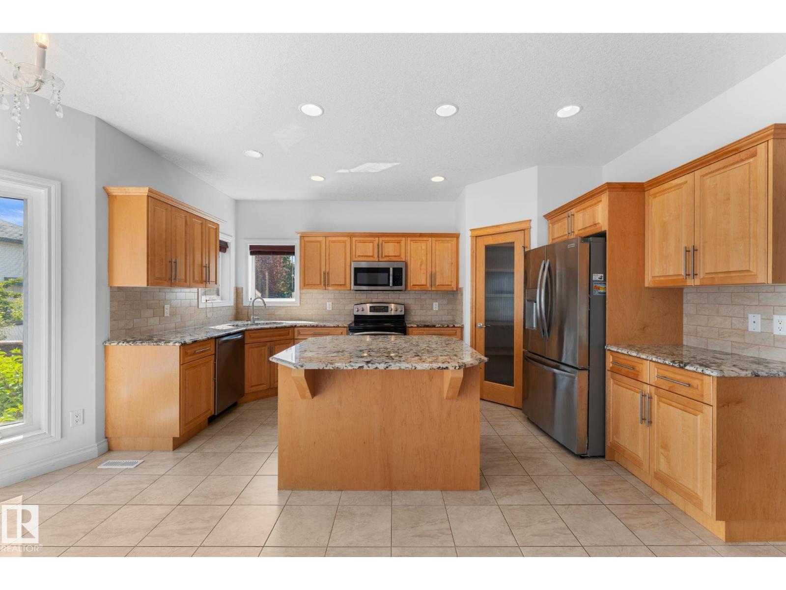 16115 134 ST NW - 27