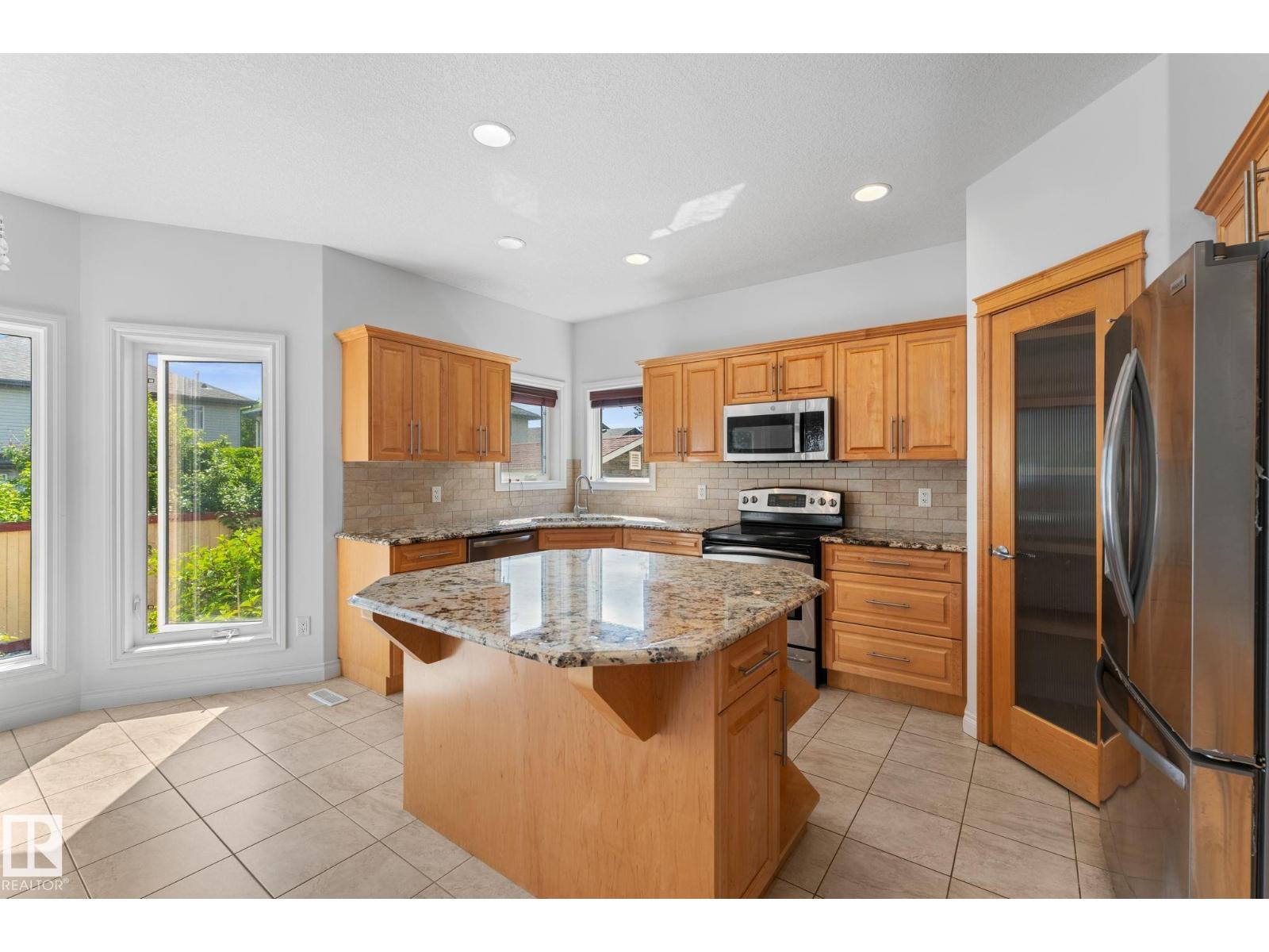 16115 134 ST NW - 28