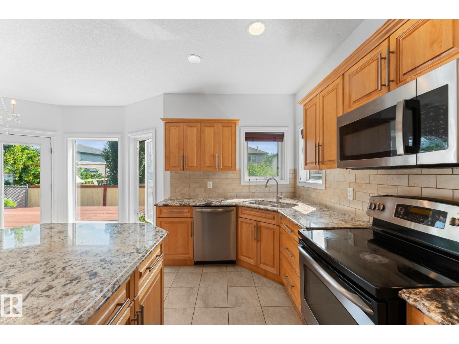 16115 134 ST NW - 29