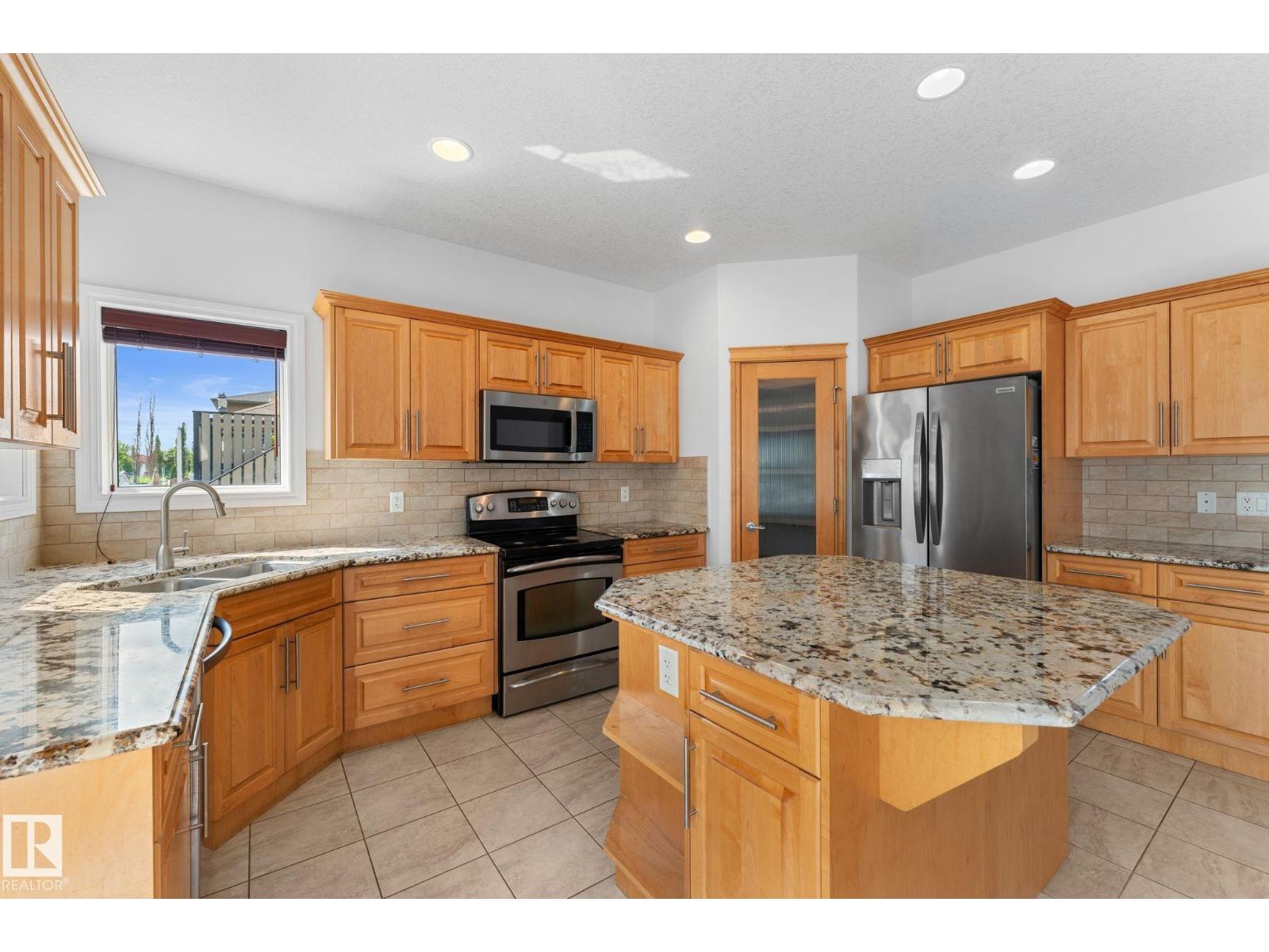 16115 134 ST NW - 30