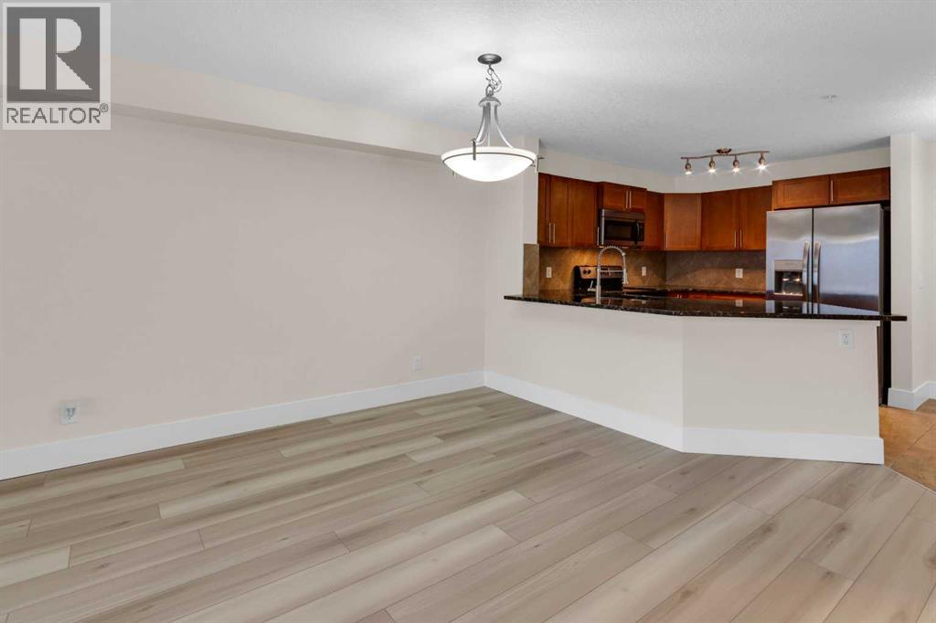 #102 500 Rocky Vista Gardens NW - 15