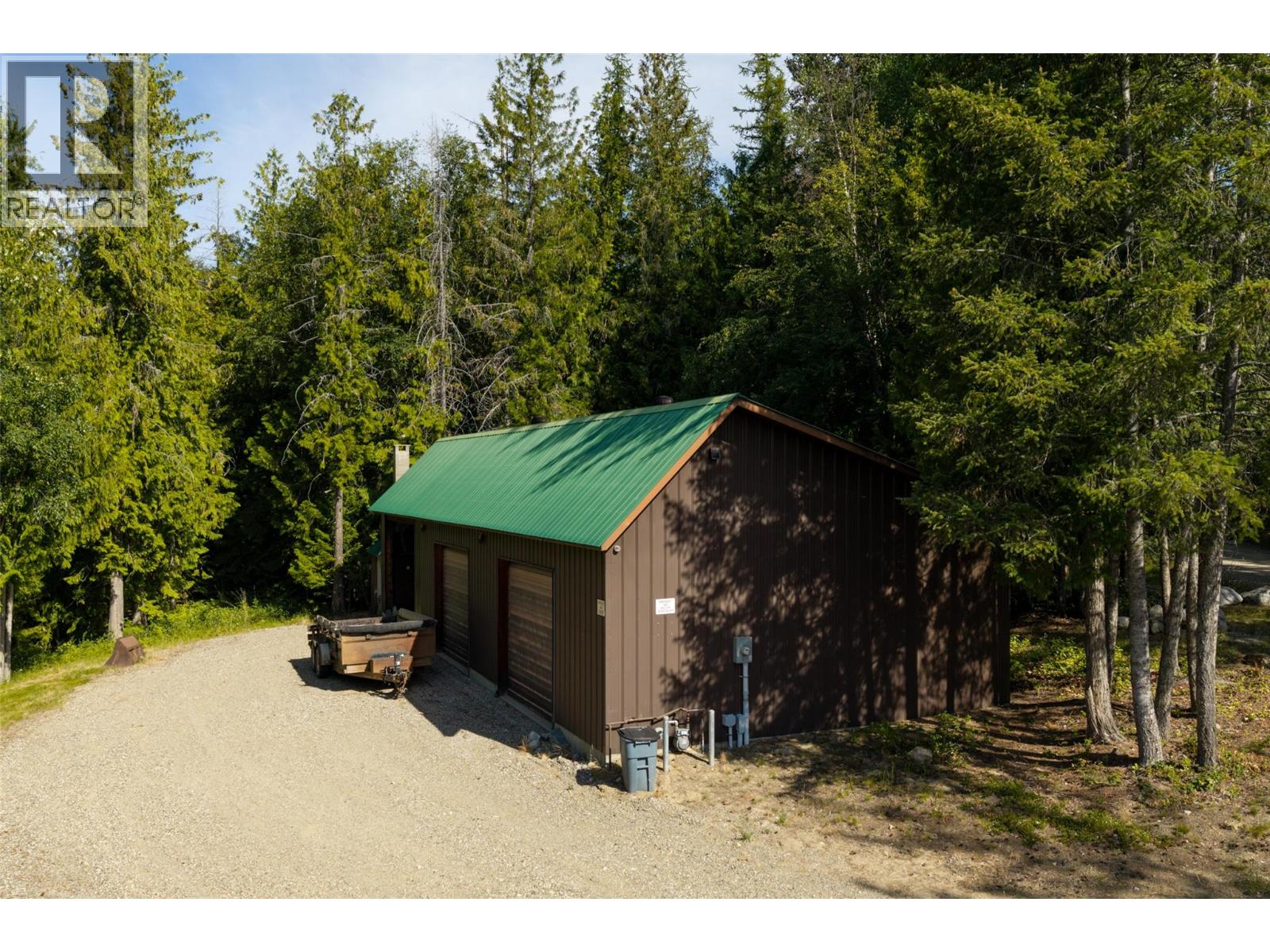 8100/8104 Silver Star Road Road - 8