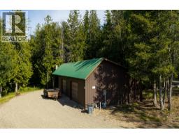 Primary Bedroom - 8100/8104 Silver Star Road Road, Vernon, BC V1B3N1 Photo 8