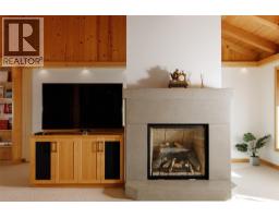 Pantry - 8100/8104 Silver Star Road Road, Vernon, BC V1B3N1 Photo 33