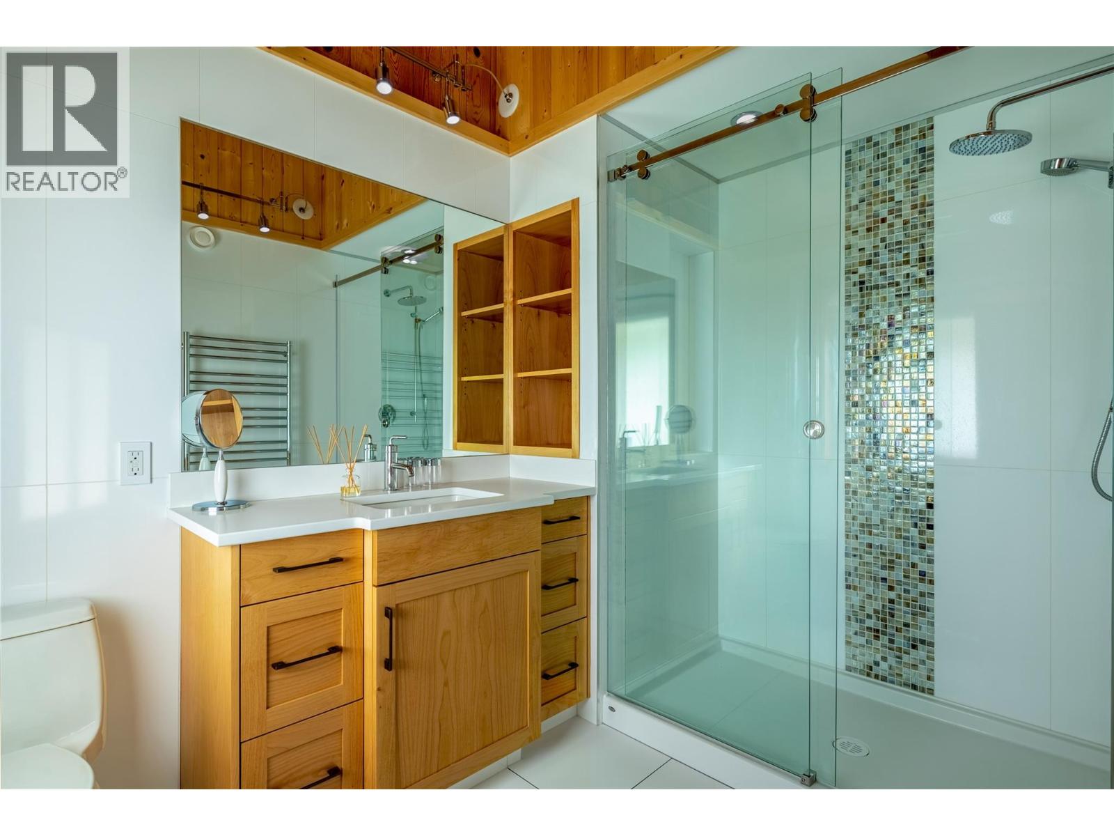 8100/8104 Silver Star Road Road - 36