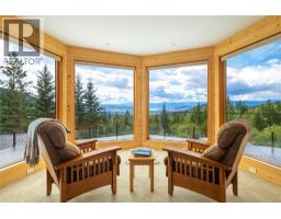 Family room - 8100/8104 Silver Star Road Road, Vernon, BC V1B3N1 Photo 17