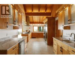 5pc Ensuite bath - 8100/8104 Silver Star Road Road, Vernon, BC V1B3N1 Photo 27