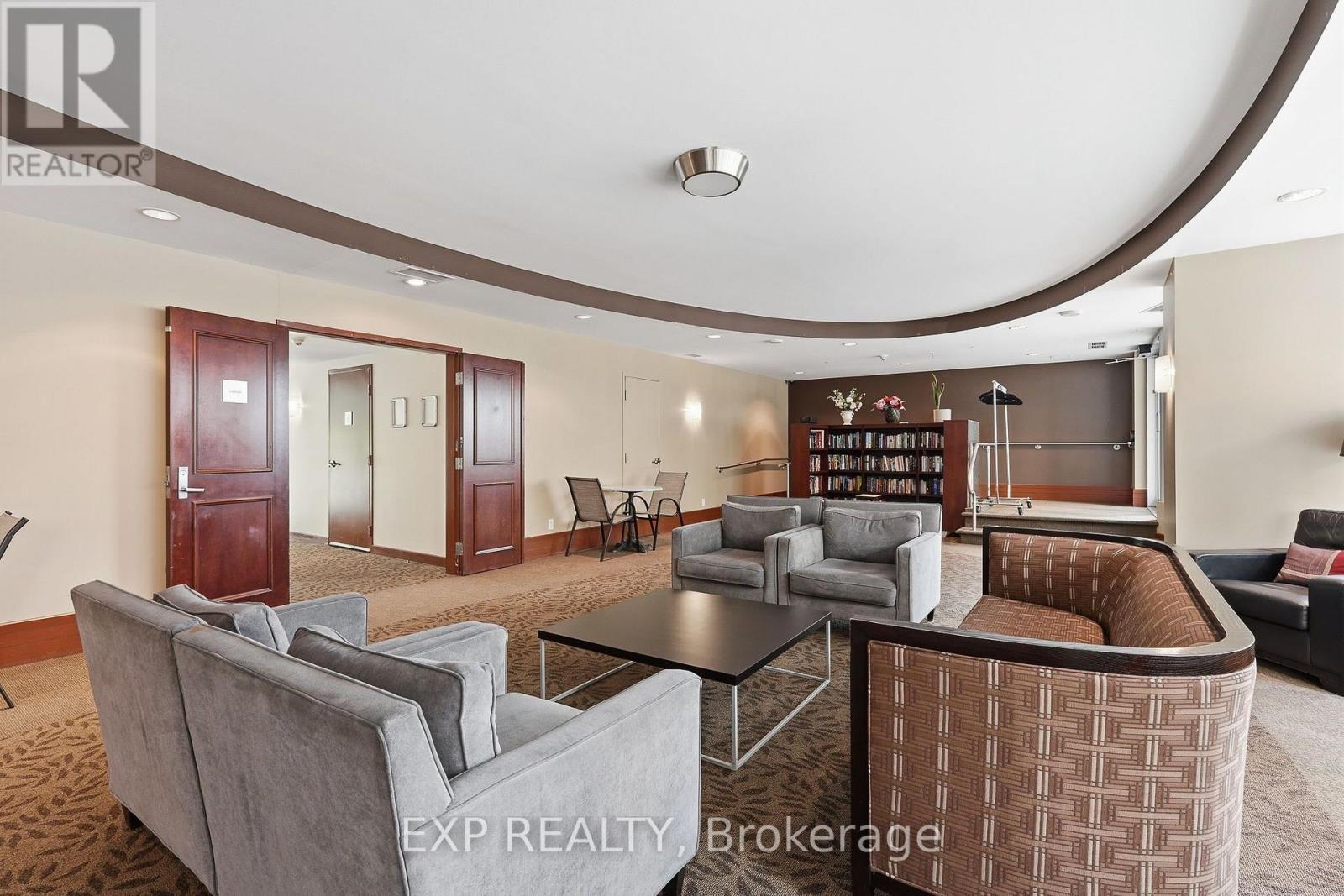 #304 234 RIDEAU STREET - 16