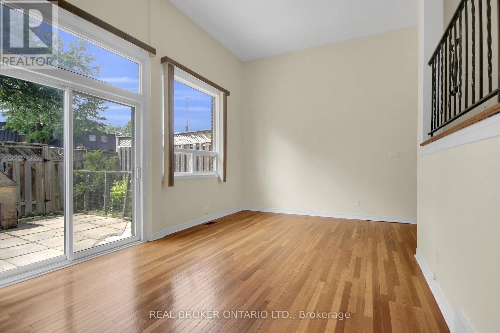 41 – 2669 SOUTHVALE CRESCENT, Ottawa. Luxury613. By Peter Sagos - Image 7