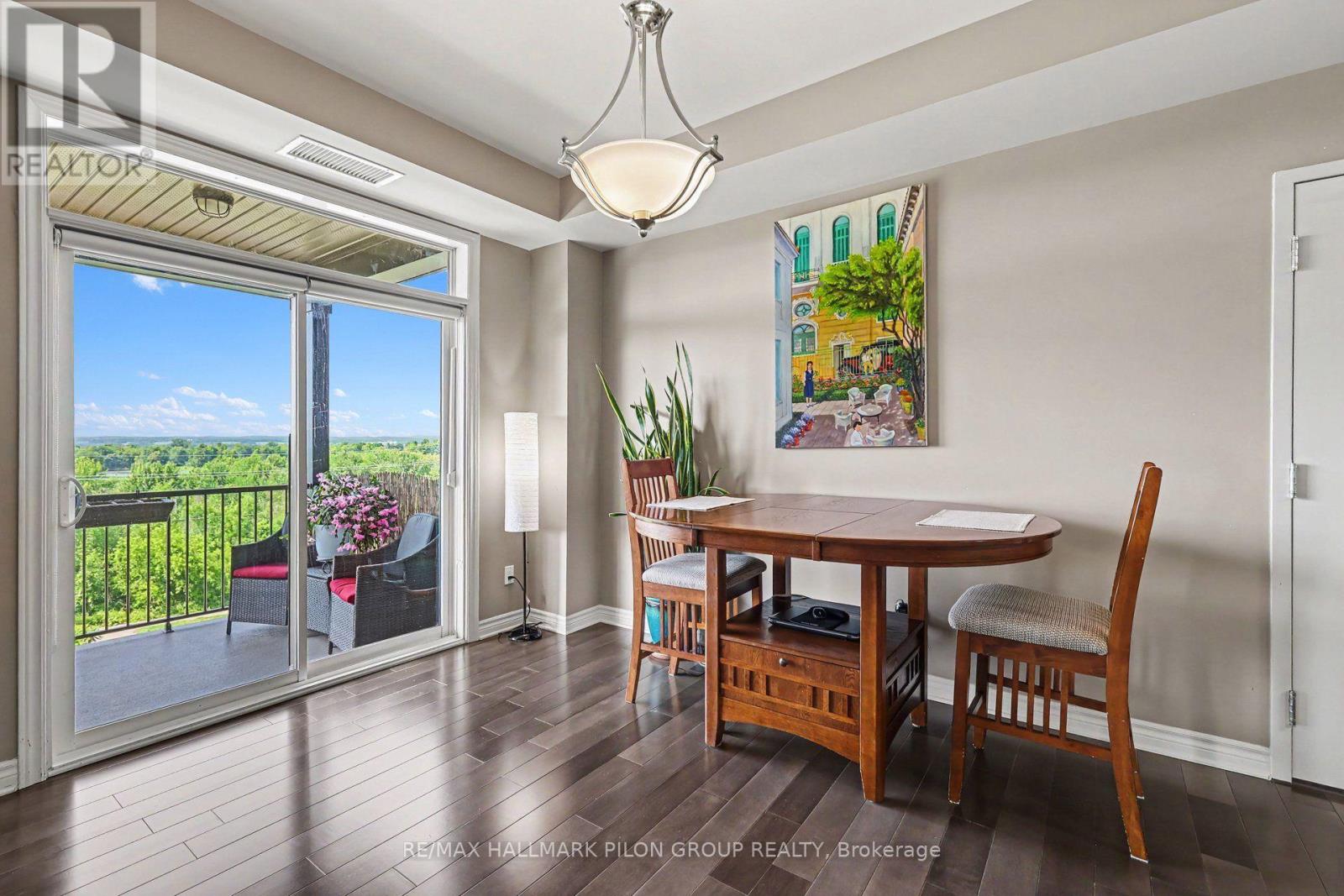 Condos for Sale in Ottawa – 7 – 10 PRESTIGE CIRCLE, Ottawa – By Peter Sagos - Image 9